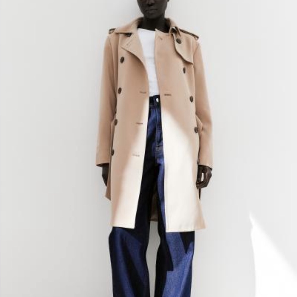 H&M lined beige camel trench coat. Small. $80 . New